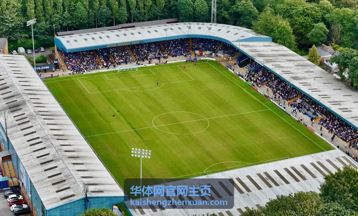 体育赛事现场新闻报道图片